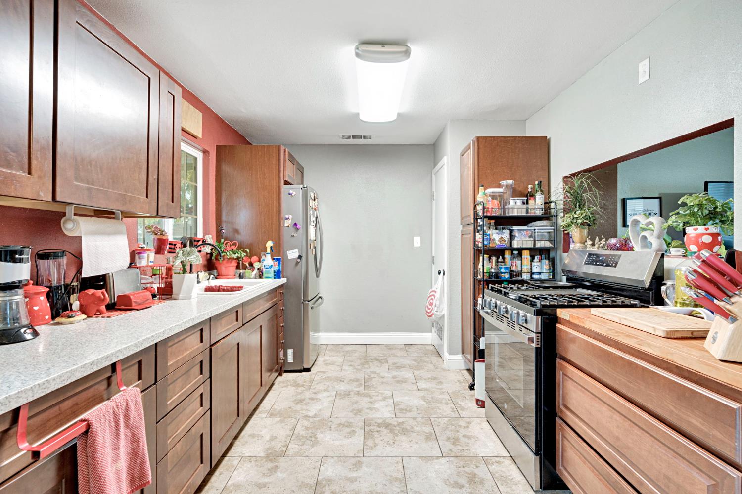 5658 E Bernadine, Fresno, CA 93727