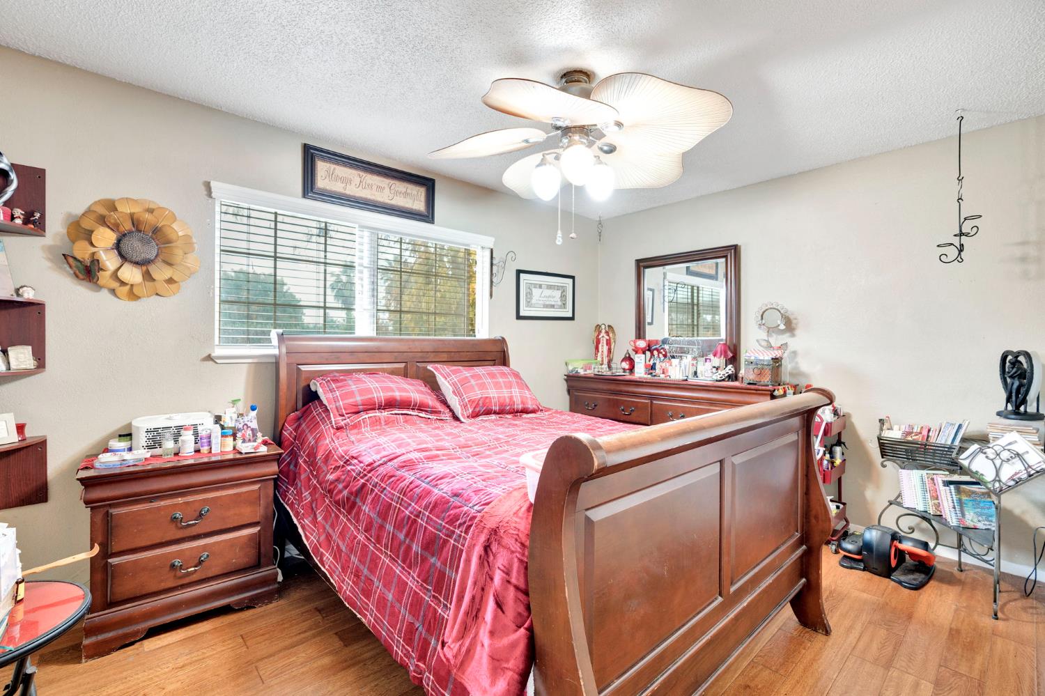 5658 E Bernadine, Fresno, CA 93727