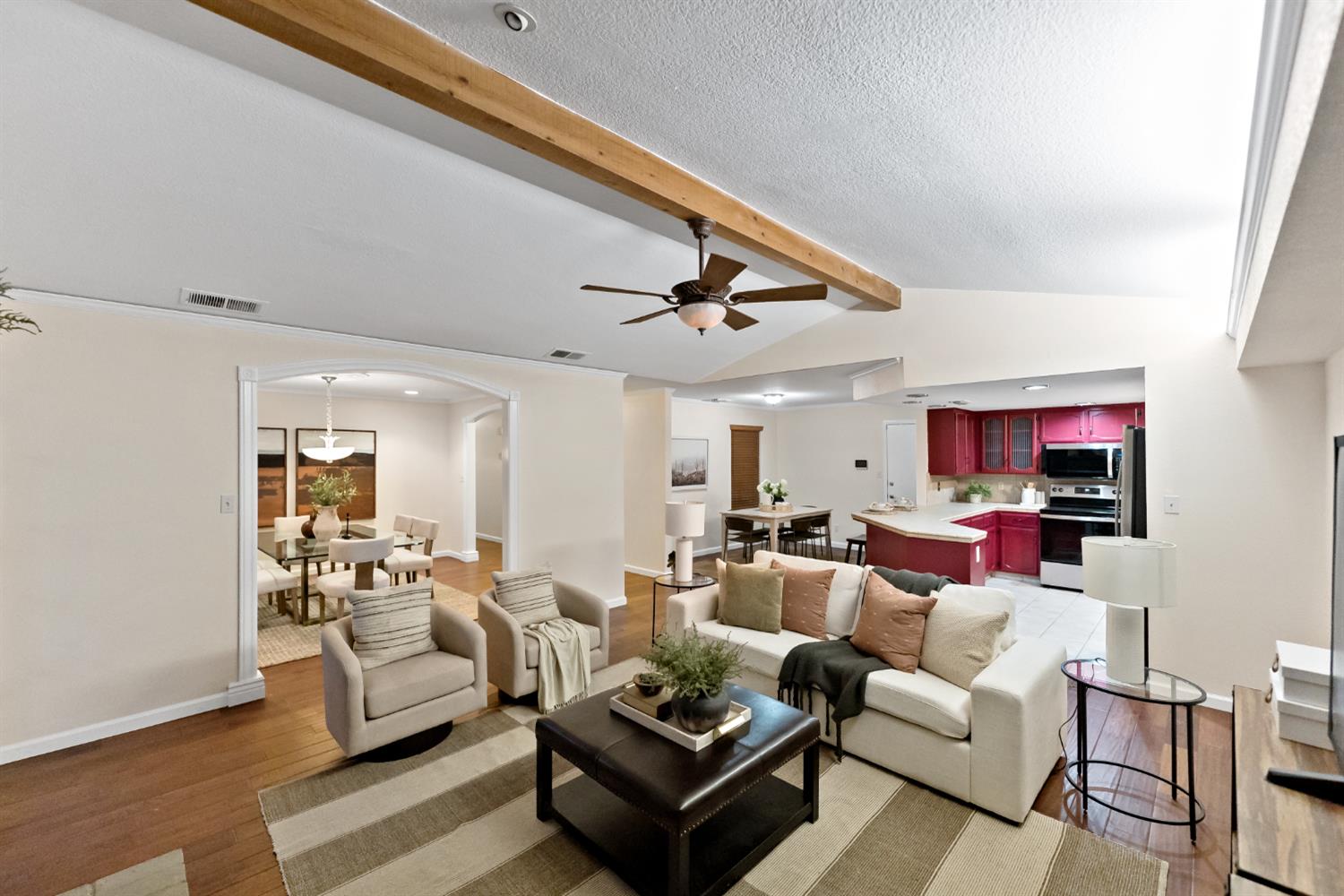 304 E Omaha Ave, Fresno, CA 93720