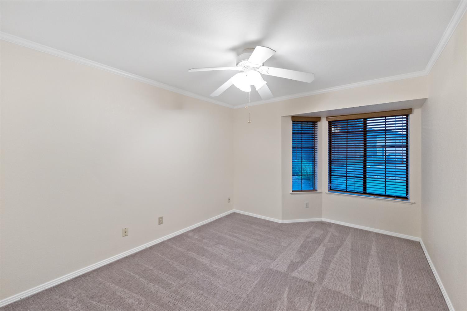 304 E Omaha Ave, Fresno, CA 93720