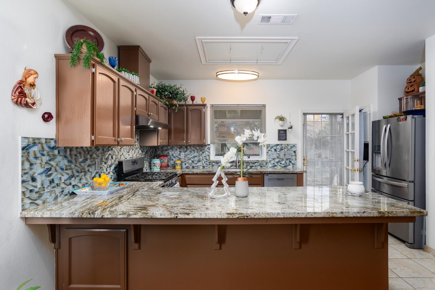 6375 N Cleo Ave, Fresno, CA 93722