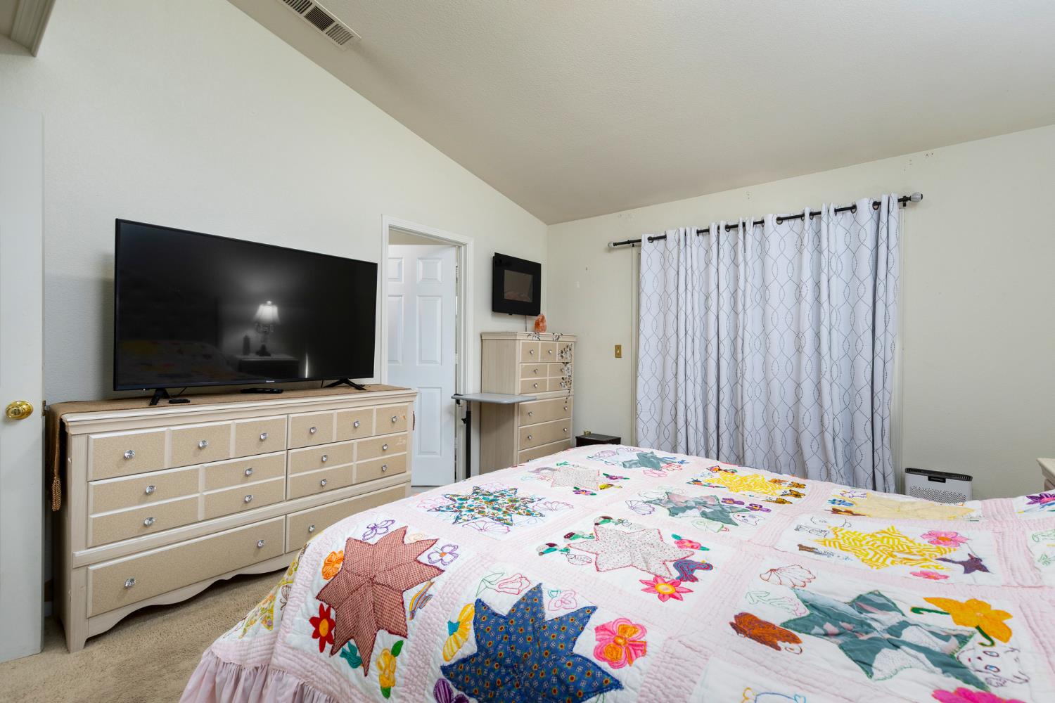 6375 N Cleo Ave, Fresno, CA 93722