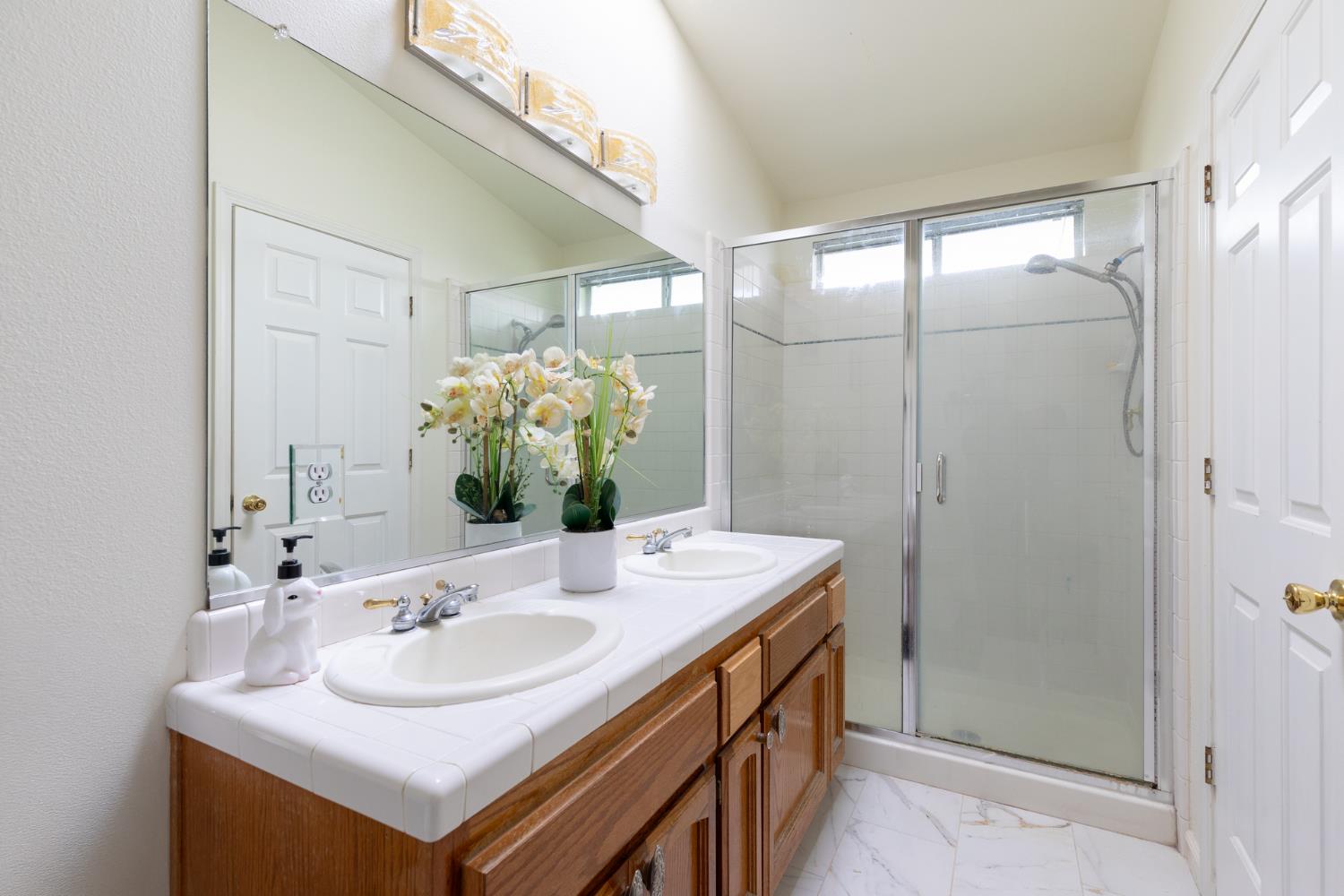 6375 N Cleo Ave, Fresno, CA 93722