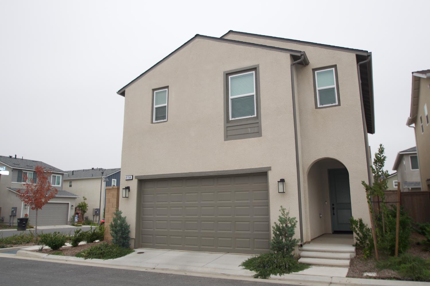 4154 Constance Rd, Madera, CA 93636