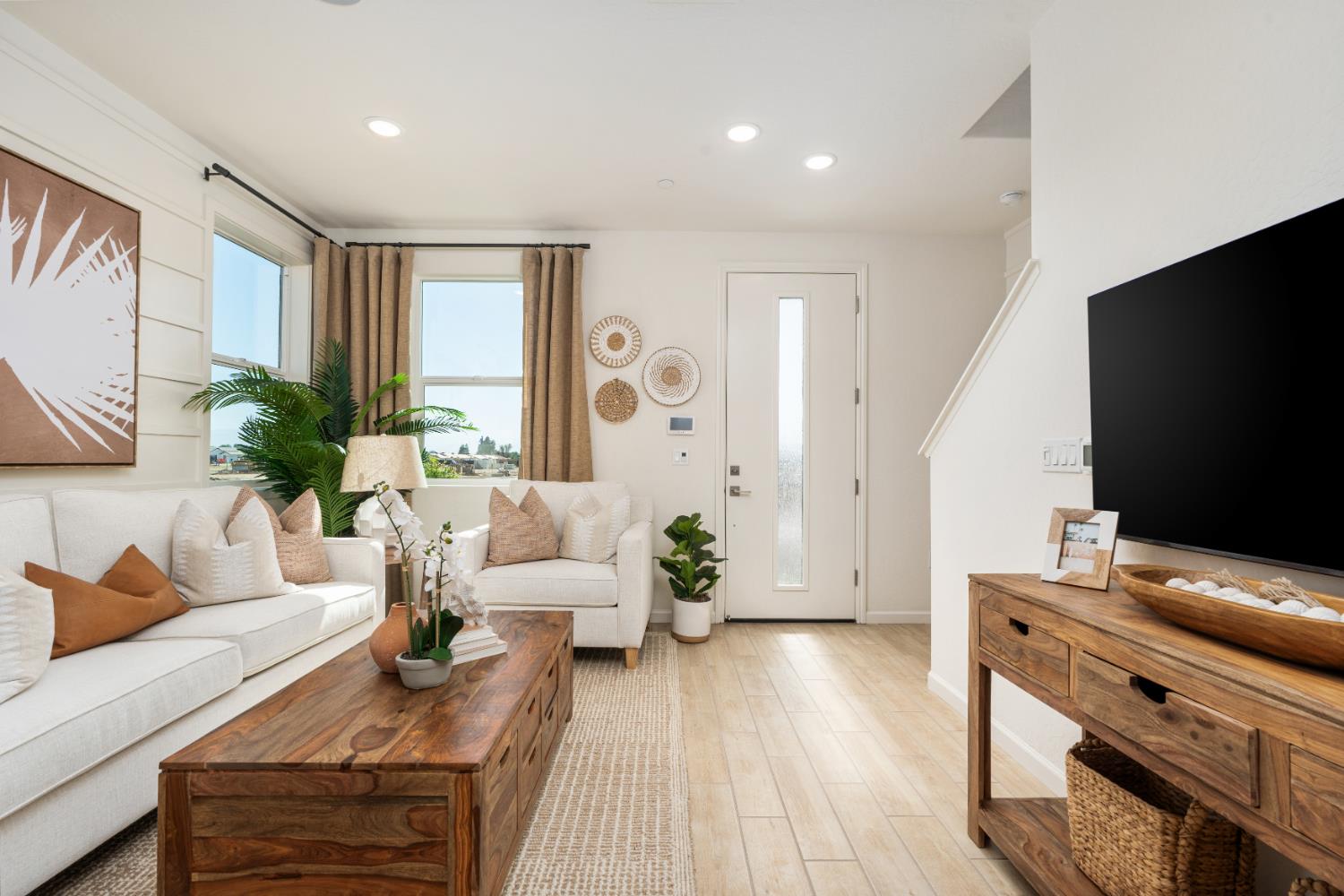 1525 Redbrick Ln, Clovis, CA 93619