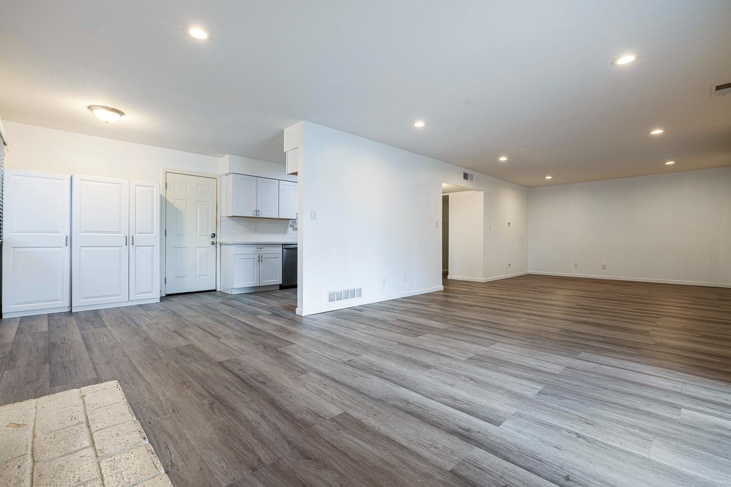 4466 N Meridian Ave, Fresno, CA 93726