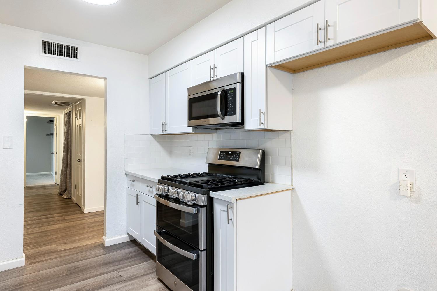 4466 N Meridian Ave, Fresno, CA 93726