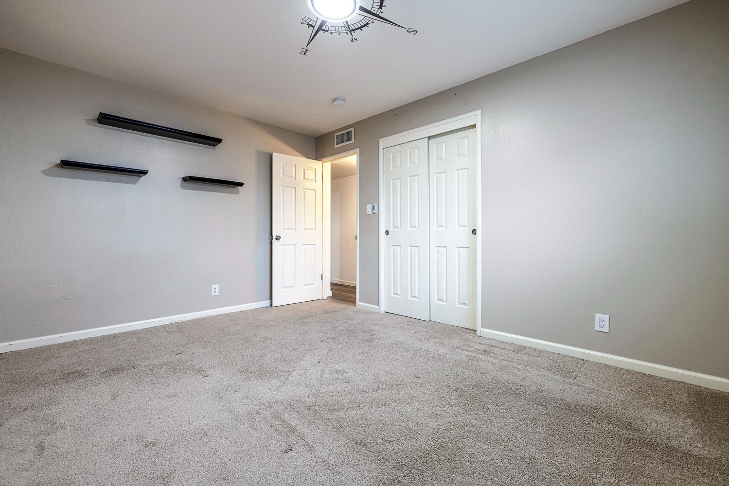 4466 N Meridian Ave, Fresno, CA 93726