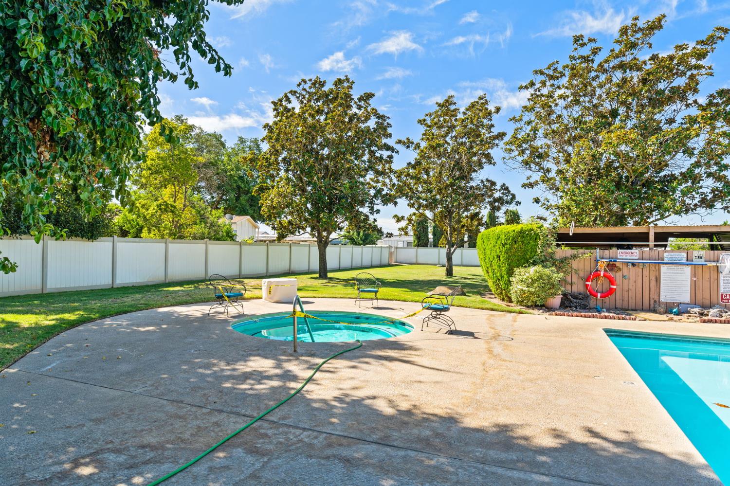 1218 E Cleveland Ave #152, Madera, CA 93638