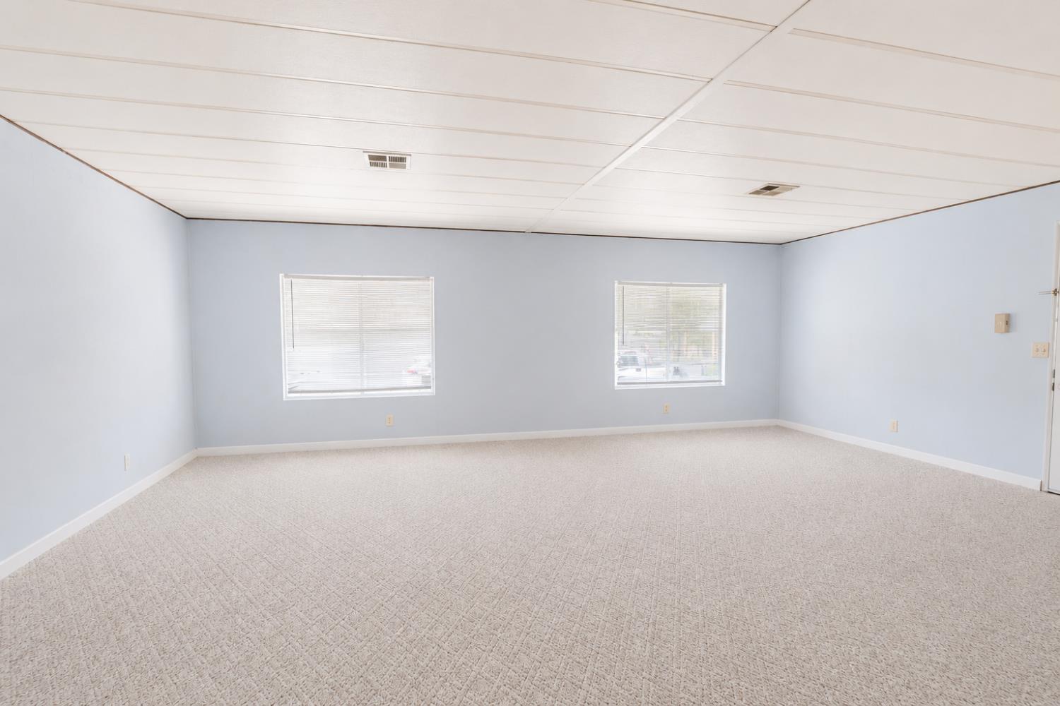 1218 E Cleveland Ave #152, Madera, CA 93638