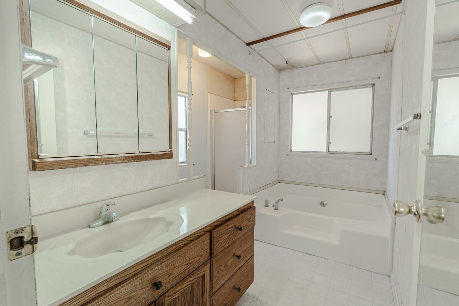 1218 E Cleveland Ave #152, Madera, CA 93638