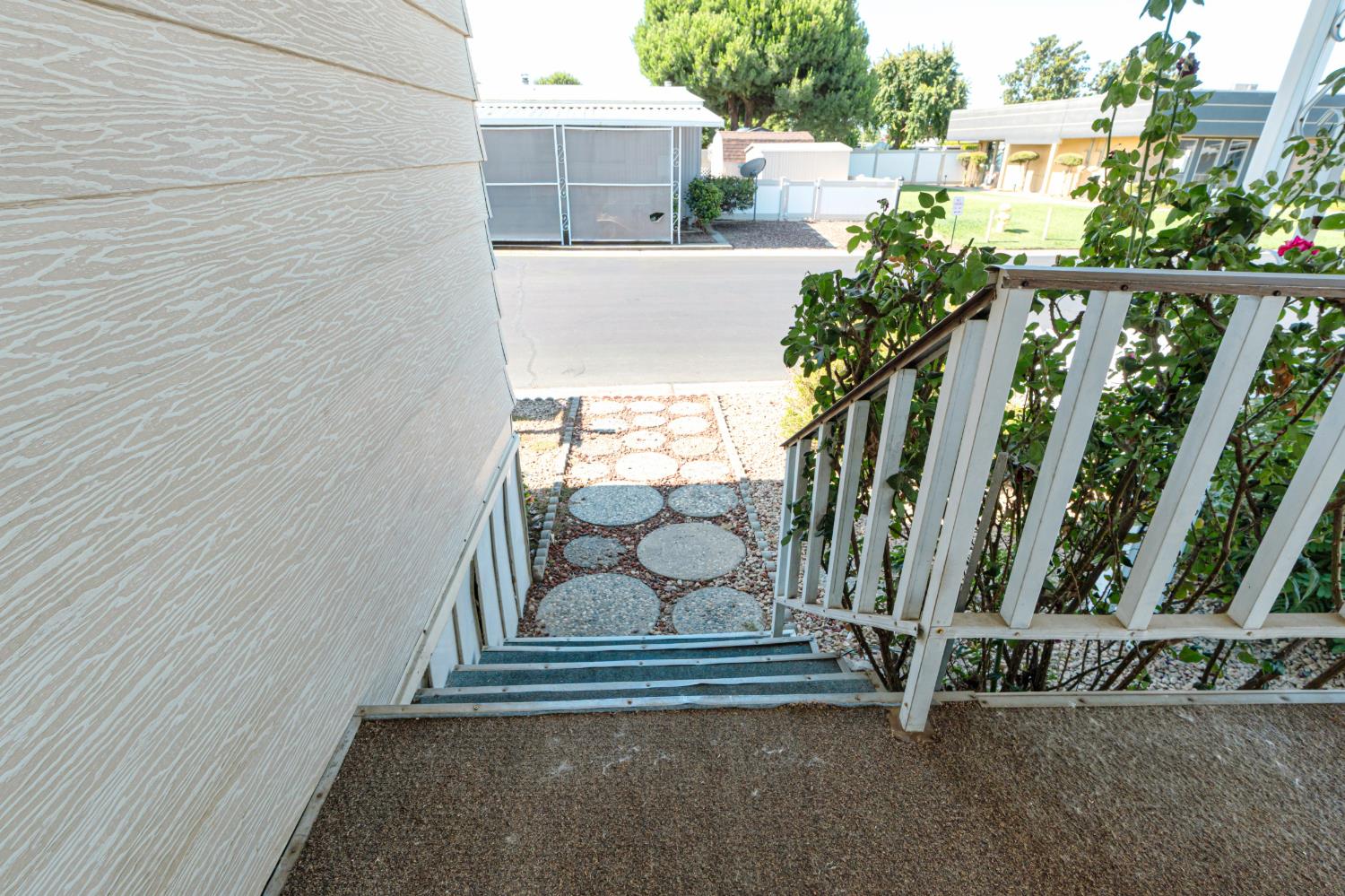 1218 E Cleveland Ave #152, Madera, CA 93638