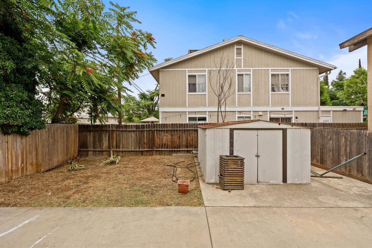 2730 N Wishon Ave, Fresno, CA 93704