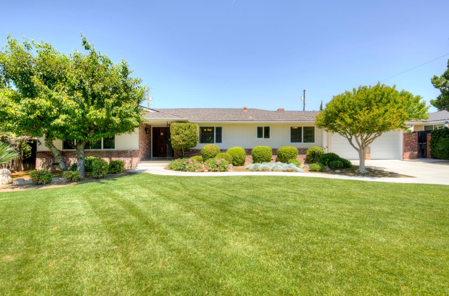 1770 W Celeste Ave